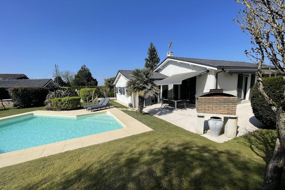 Photo of Outdoor in Quinsac