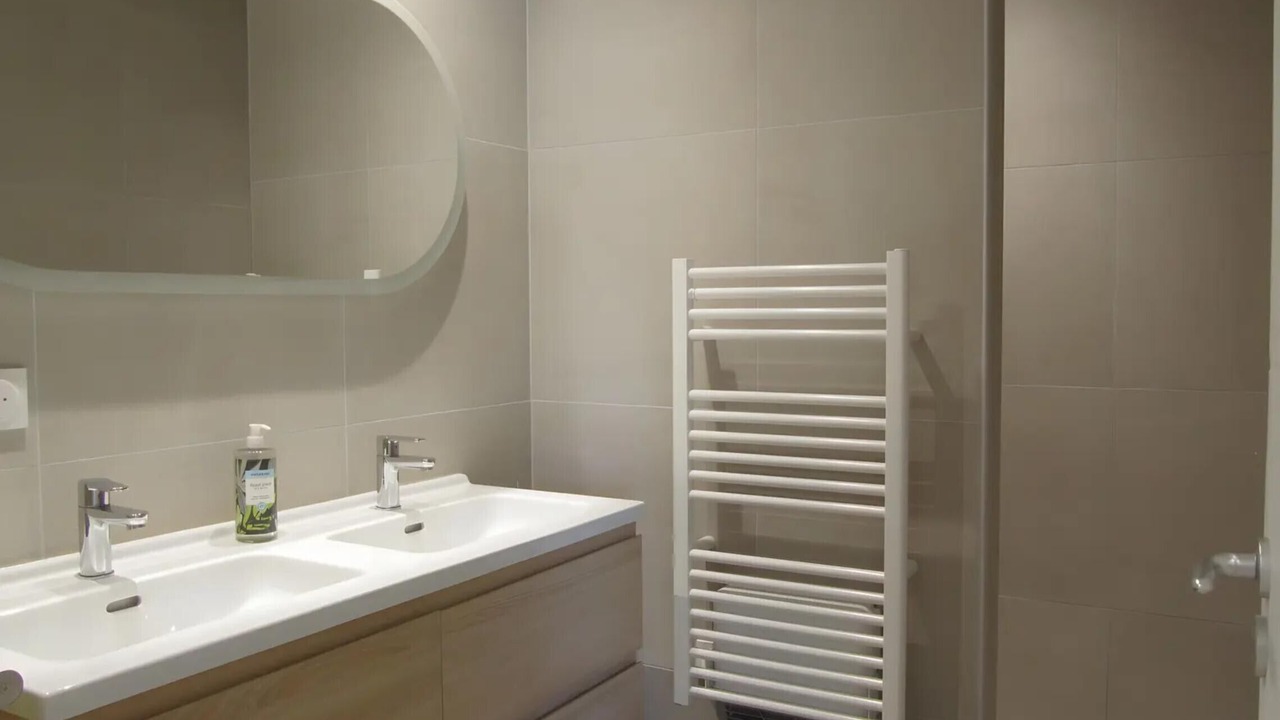 Photo of Bathroom in Montoison