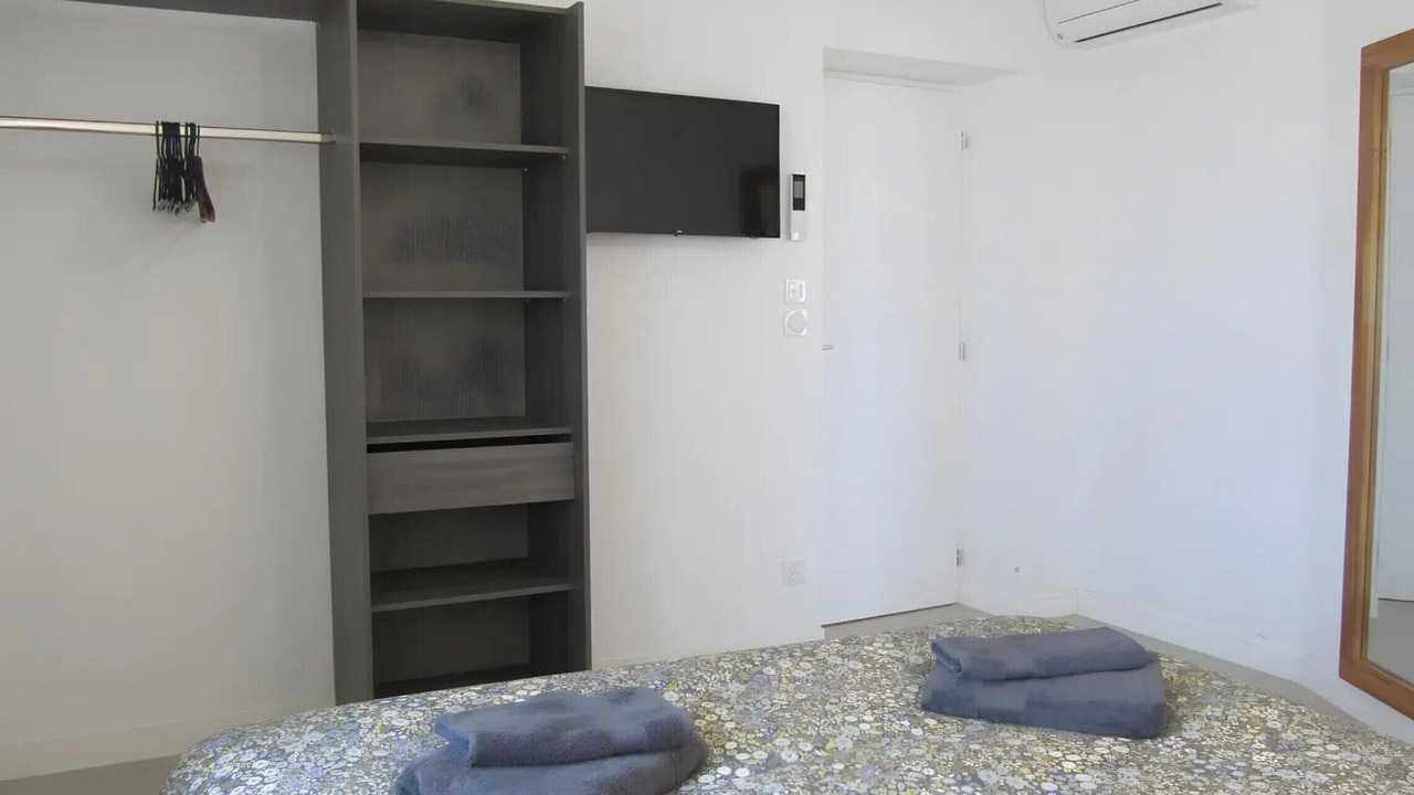 Photo of Bedroom in Montoison