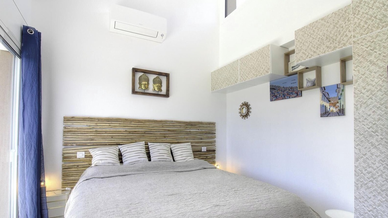 Photo of Bedroom in Pietra Long Salvini