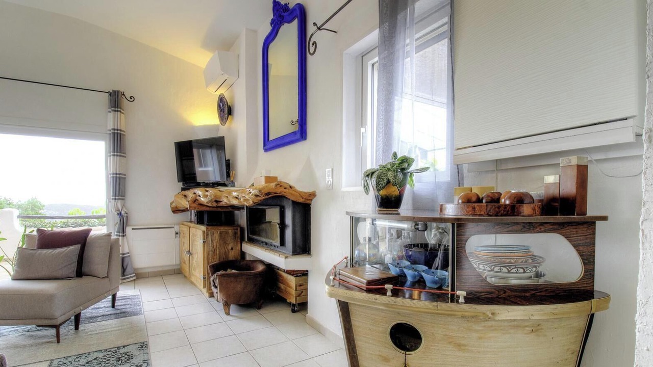 Photo of Livingroom in Pietra Long Salvini