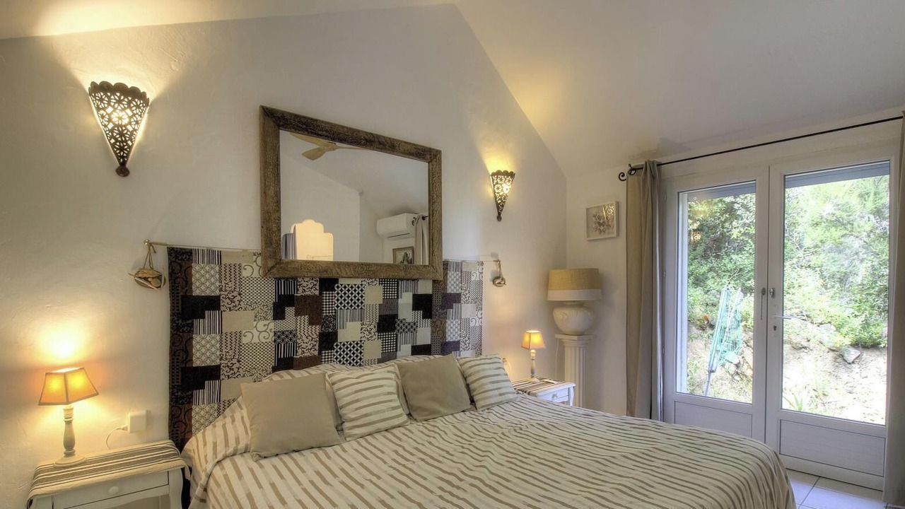 Photo of Bedroom in Pietra Long Salvini