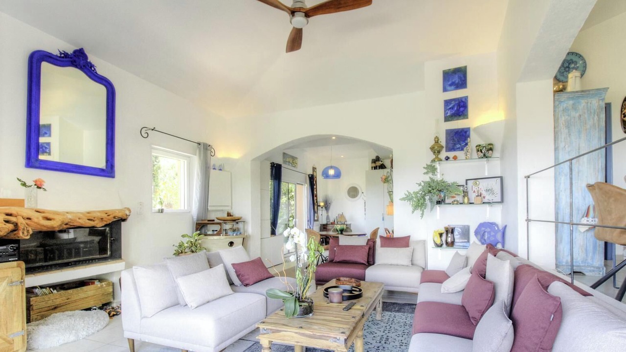 Photo of Livingroom in Pietra Long Salvini