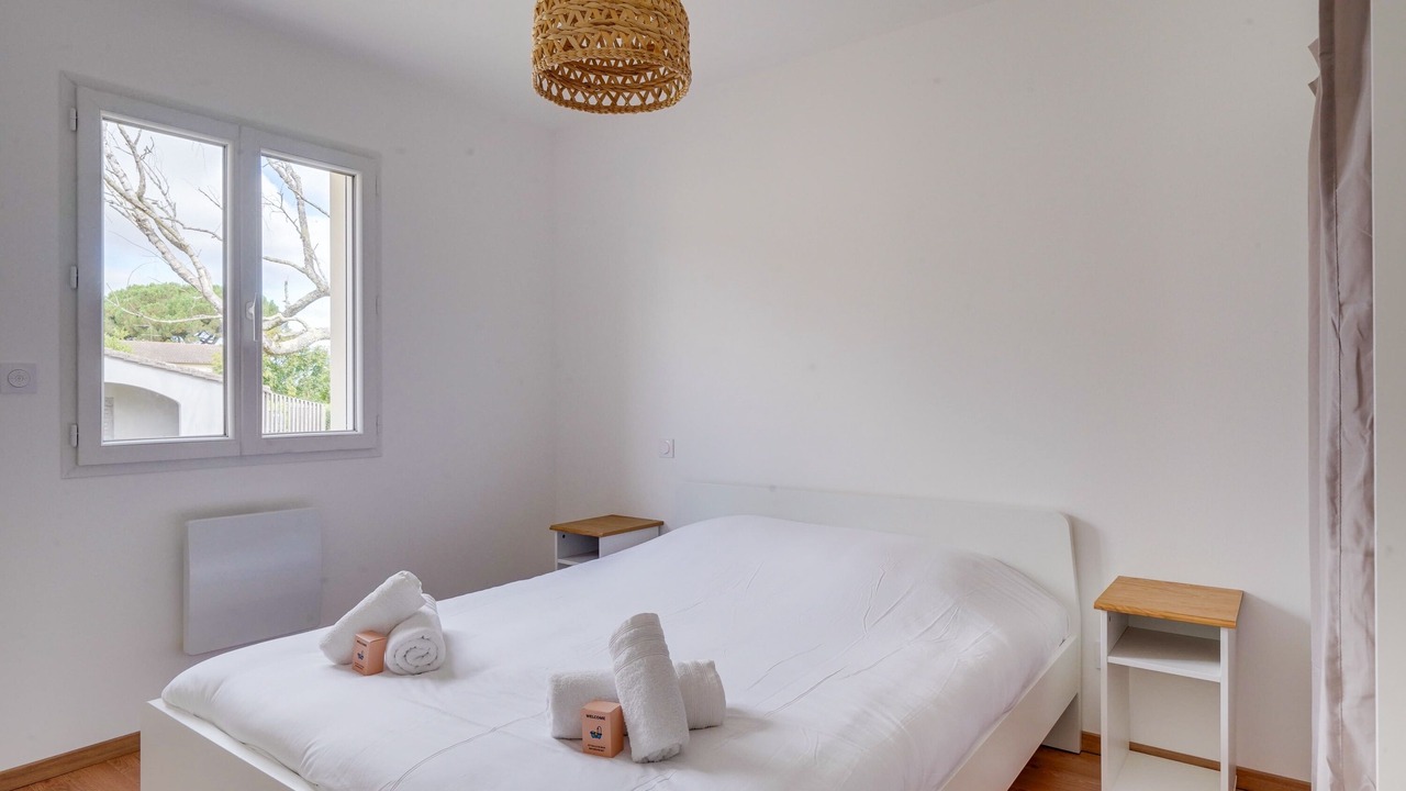 Photo of Bedroom in Neac