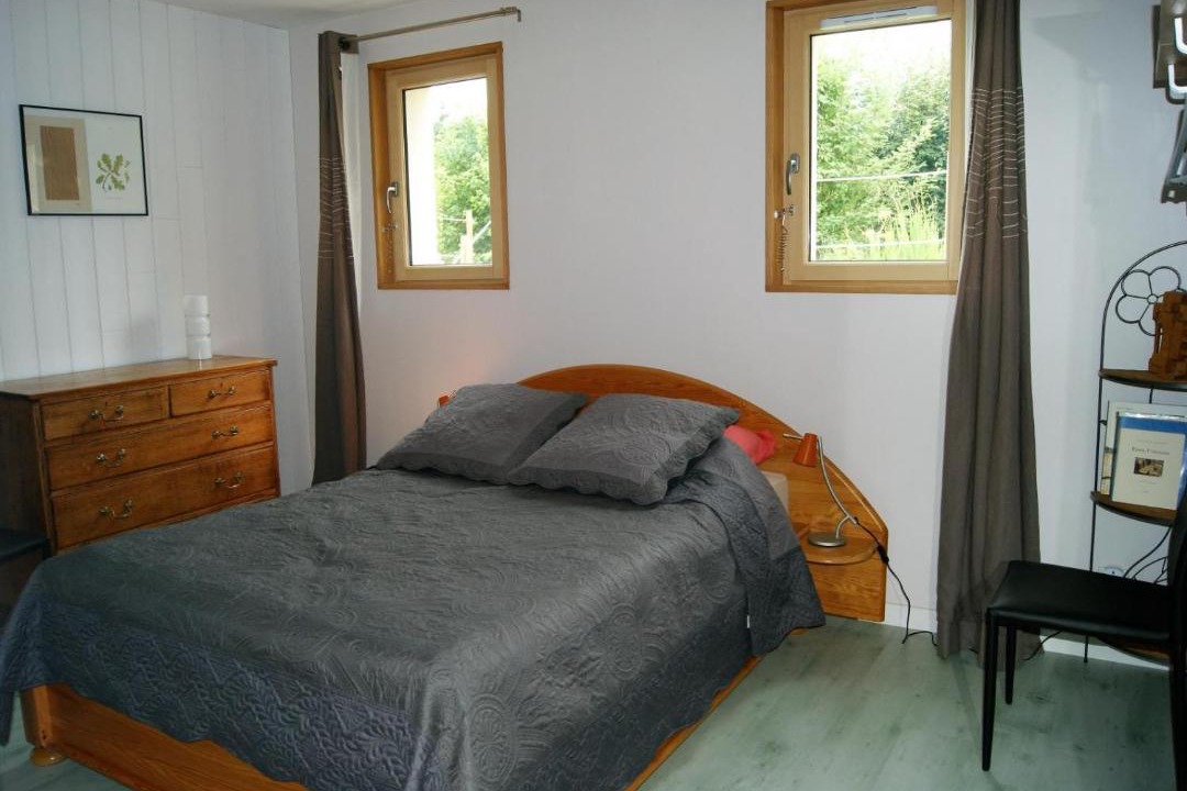 Photo of Bedroom in Saint-Pierre-d'Exideuil